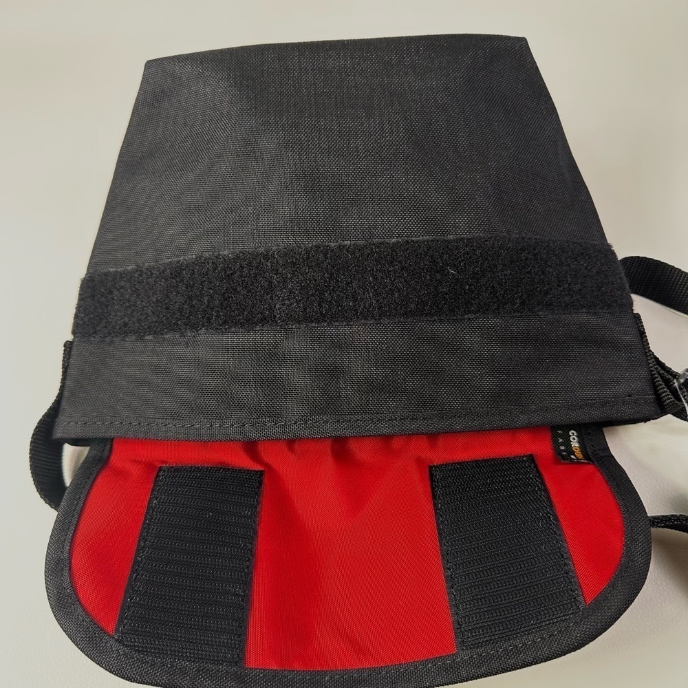 NEW RED Manhattan Portage Messenger Crossbody Bag - Picture 12 of 14